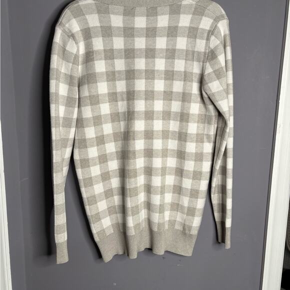 Sioni Gray and White Checkered Button Front Long Sleeve Cardigan Sweater Sz XS - Picture 6 of 7